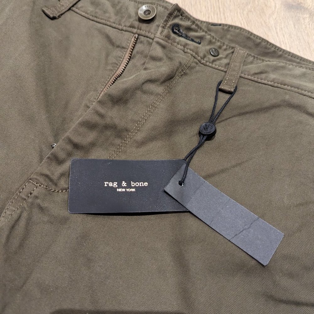Rag and Bone - Fit 2 Chinos Olive - Size 32 - NWT